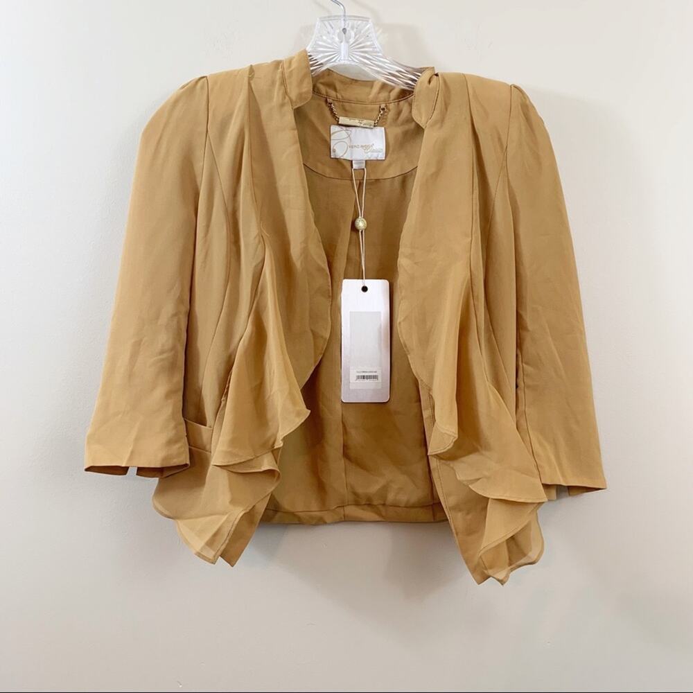 Vero Moda Classic Cropped Gold Blazer